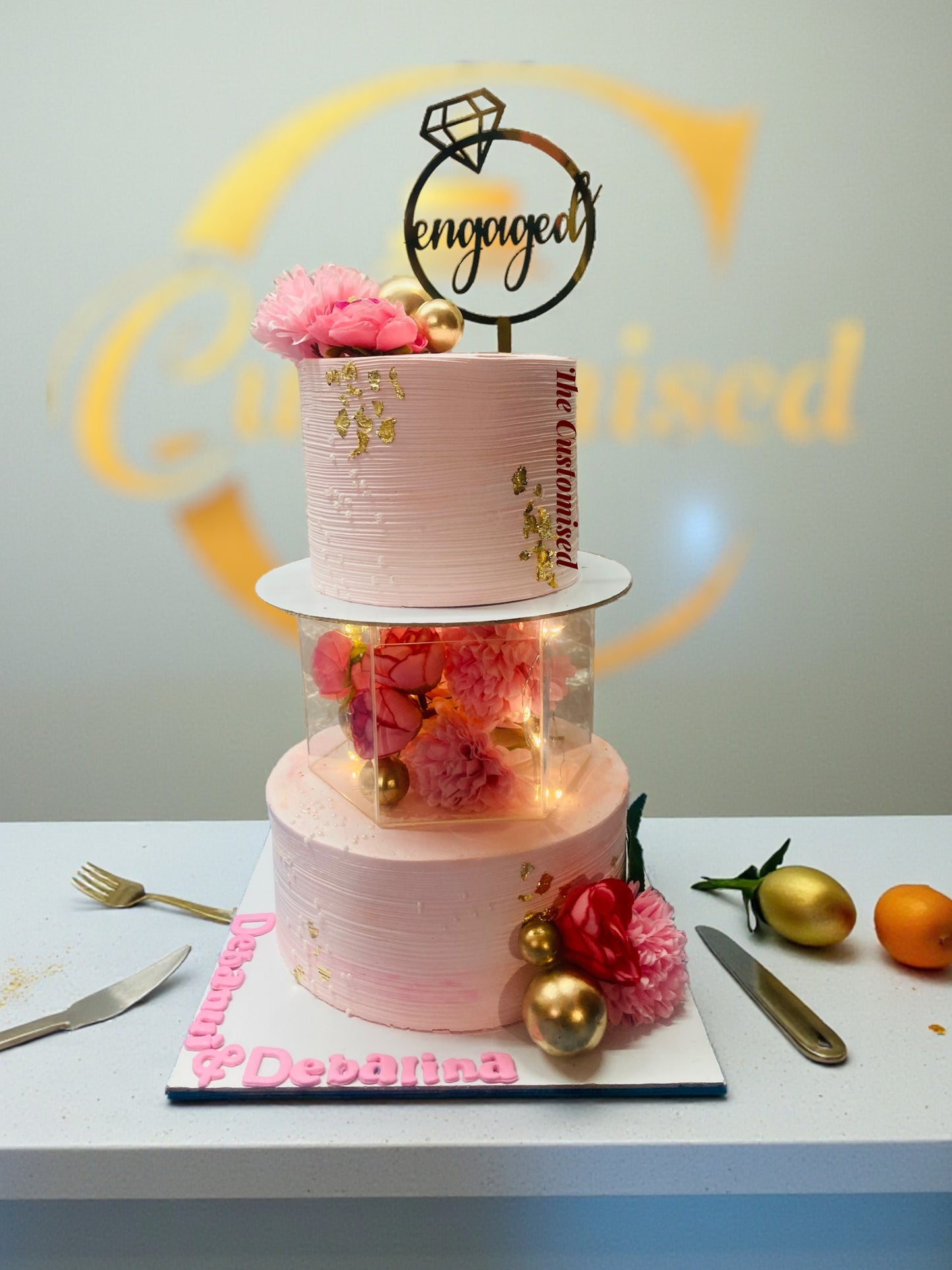 Transparent Light Box Cake